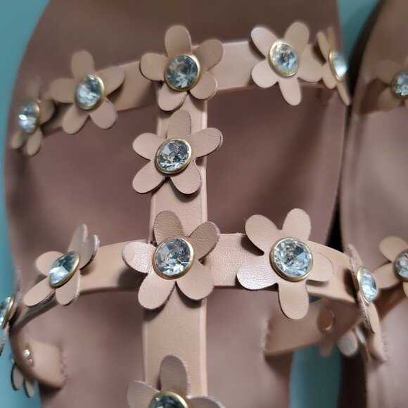 Shoes - Picture 4 of 5